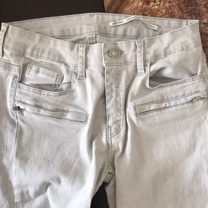Zara Woman Jeans in Light Grey